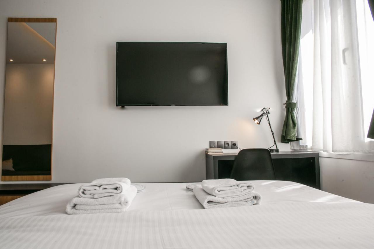 Sun Marco Apartments In Атина Екстериор снимка