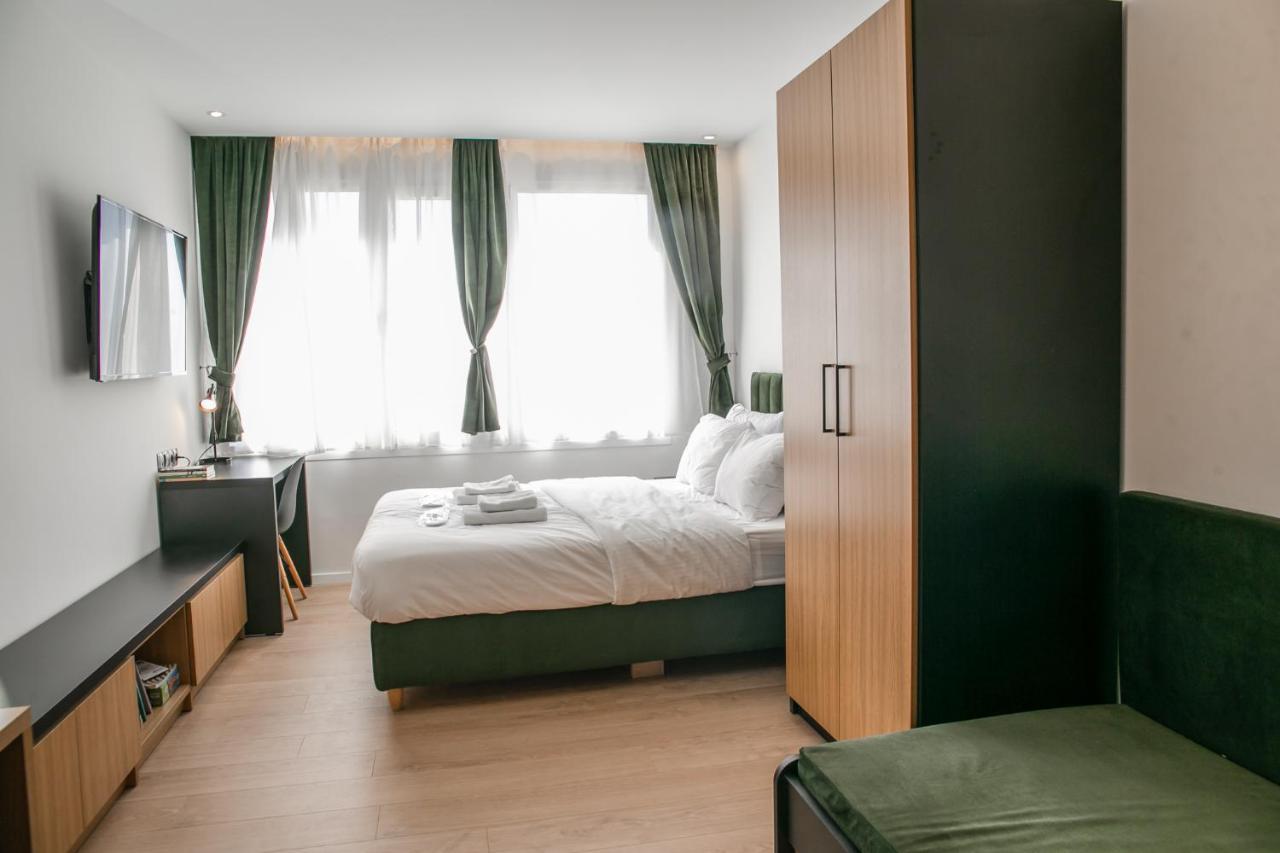Sun Marco Apartments In Атина Екстериор снимка