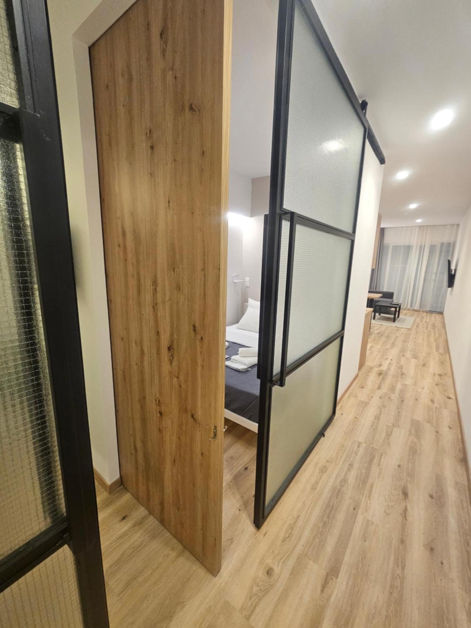 Sun Marco Apartments In Атина Екстериор снимка